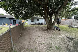 10229 SW 175th St, Miami, FL 33157 - Photo 6