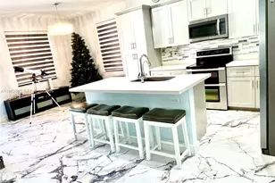 5016 NW 48th Ln, Tamarac, FL 33319 - Photo 6