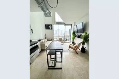 690 SW 1st Ct #1715, Miami, FL 33130 - Photo 4