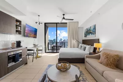 159 NE 6th St #4906, Miami, FL 33132 - Photo 2