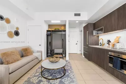 159 NE 6th St #4906, Miami, FL 33132 - Photo 10