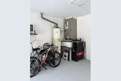 19230 NW 87th Pl, Hialeah, FL 33018 - Photo 56