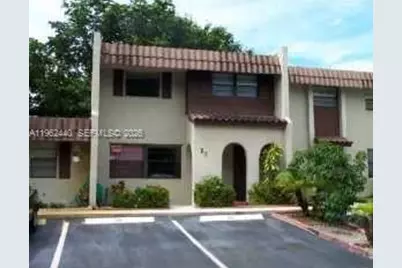 23 N Valencia Dr #2-32, Davie, FL 33324 - Photo 1