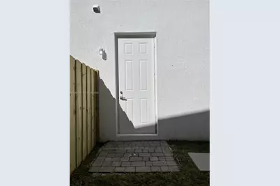 238 NE 31st Ave #Efficiency, Homestead, FL 33033 - Photo 2
