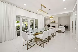 16140 Aberdeen Way, Miami Lakes, FL 33014 - Photo 12