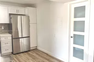 9423 S Hollybrook Lake Dr, Pembroke Pines, FL 33025 - Photo 6