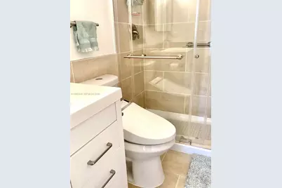 9423 S Hollybrook Lake Dr #106, Pembroke Pines, FL 33025 - Photo 42