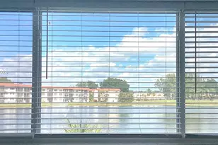 9423 S Hollybrook Lake Dr, Pembroke Pines, FL 33025 - Photo 38