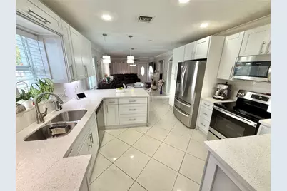 300 SW 71st Ave, Miami, FL 33144 - Photo 4