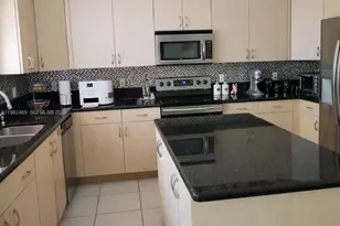 7645 NW 19th Ct, Pembroke Pines, FL 33024 - Photo 6