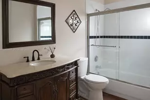 7645 NW 19th Ct, Pembroke Pines, FL 33024 - Photo 10