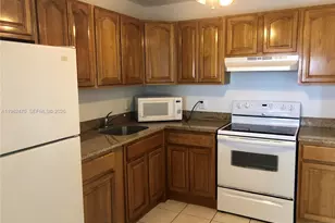 1300 NE Miami Gardens Dr, Miami, FL 33179 - Photo 2