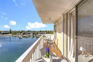 8530 Byron Ave, Miami Beach, FL 33141 - Photo 20
