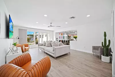 400 SW 62nd Ave, Plantation, FL 33317 - Photo 10