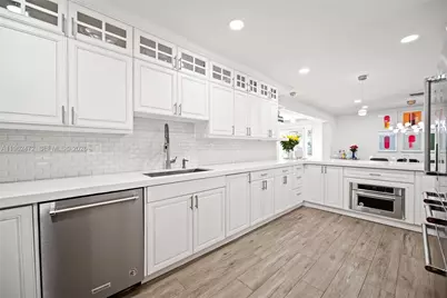400 SW 62nd Ave, Plantation, FL 33317 - Photo 14