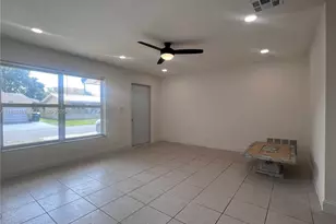 7313 NW 57th Ct, Tamarac, FL 33321 - Photo 6