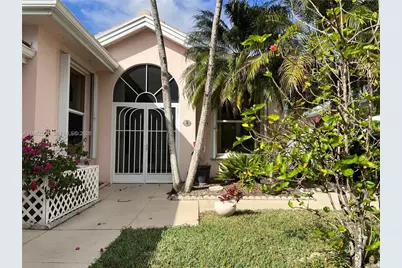 7625 SE Bay Cedar Cir, Hobe Sound, FL 33455 - Photo 2