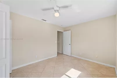 2605 NW 98th Ln, Coral Springs, FL 33065 - Photo 14