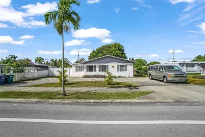 4630 SW 97th Ave, Miami, FL 33165 - Photo 2