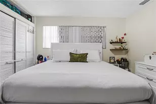 4630 SW 97th Ave, Miami, FL 33165 - Photo 10