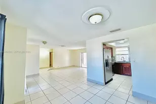 6624 NW 2nd St, Margate, FL 33063 - Photo 6