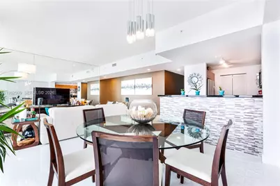 244 Biscayne Blvd #4604, Miami, FL 33132 - Photo 8