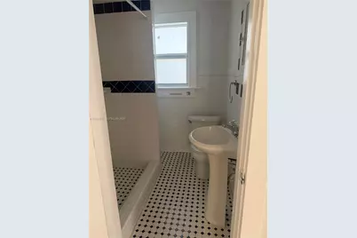 2811 SW 4th St #2, Miami, FL 33135 - Photo 4