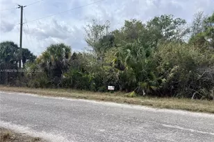 1913 Roderick Ln, Lehigh Acres, FL 33972 - Photo 1
