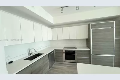 1100 S Miami Ave #1710, Miami, FL 33130 - Photo 4