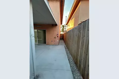 8079 NW 8th St #10, Miami, FL 33126 - Photo 22