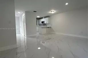 8079 NW 8th St, Miami, FL 33126 - Photo 4