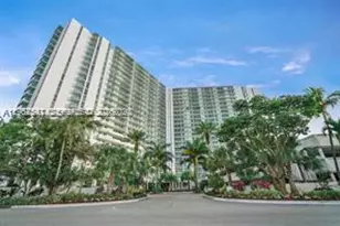 100 Bayview Dr, Sunny Isles Beach, FL 33160 - Photo 2