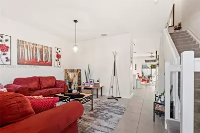 11438 W 34th Ct, Hialeah, FL 33018 - Photo 2