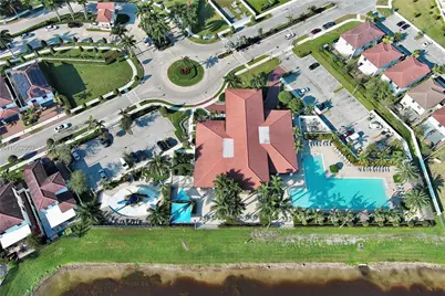 11438 W 34th Ct, Hialeah, FL 33018 - Photo 40