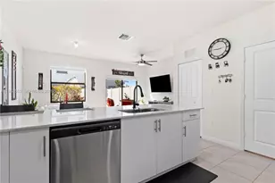 11438 W 34th Ct, Hialeah, FL 33018 - Photo 6