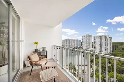 2801 NE 183rd St #1607W, Aventura, FL 33160 - Photo 2