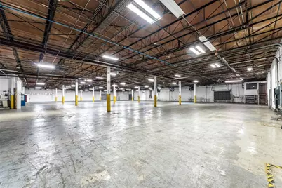 7620 W 2nd Ct, Hialeah, FL 33014 - Photo 24