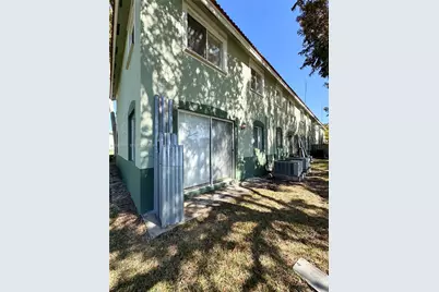 2732 SE 15th Pl #142, Homestead, FL 33035 - Photo 20