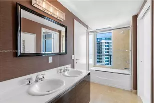 3737 Collins Ave, Miami Beach, FL 33140 - Photo 10