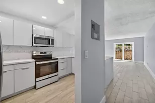 8550 SW 109th Ave, Miami, FL 33173 - Photo 6