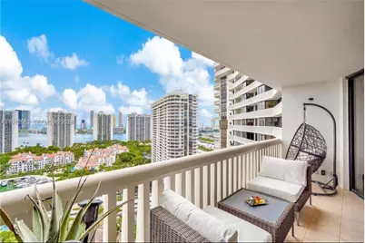1000 W Island Blvd #2508, Aventura, FL 33160 - Photo 36