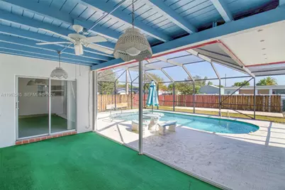 2225 N 39th Ave, Hollywood, FL 33021 - Photo 14