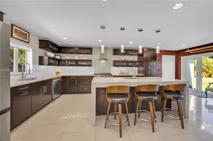 11625 SW 70th Ave, Pinecrest, FL 33156 - Photo 10