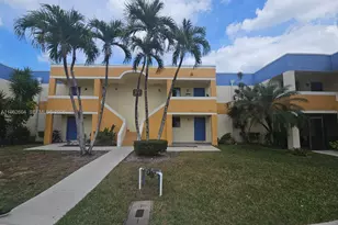 177 Lakeview Dr, Weston, FL 33326 - Photo 8
