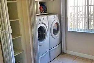 15800 SW 92nd Ave, Palmetto Bay, FL 33157 - Photo 6