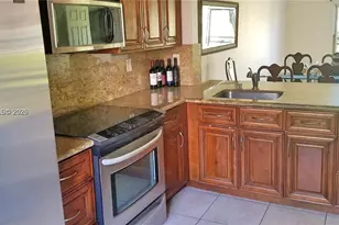 15800 SW 92nd Ave, Palmetto Bay, FL 33157 - Photo 4