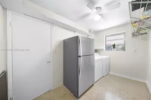 1168 W 24th St, Hialeah, FL 33010 - Photo 10