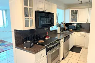 7135 Collins, Miami Beach, FL 33141 - Photo 12