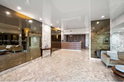 7135 Collins #533, Miami Beach, FL 33141 - Photo 2