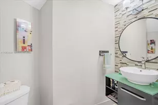 1820 Vista Way, Margate, FL 33063 - Photo 10